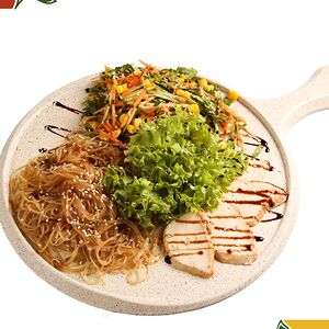 Ֆունչոզայով աղցան