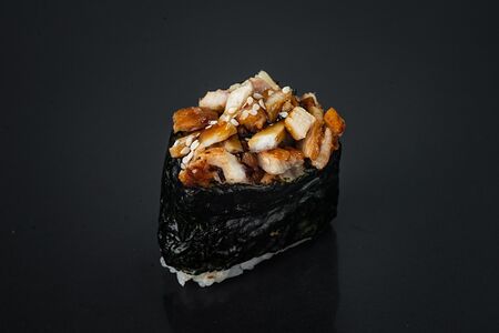 Гункан Угорь унаги