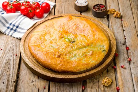 Хачапури со шпинатом и сыром