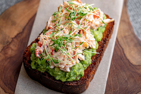 Бриошь с крабом