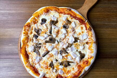 С куриным филе и грибами