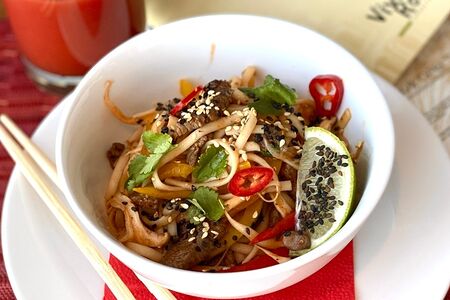 Вок с говядиной