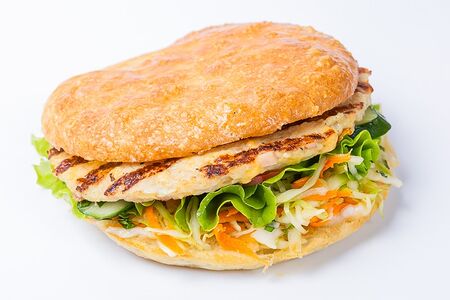 Бургер куриная Плескавица сыром