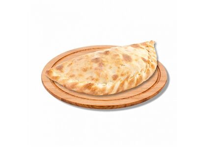 Кальцоне с ветчиной и грибами