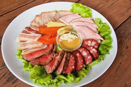 Ассорти мясное