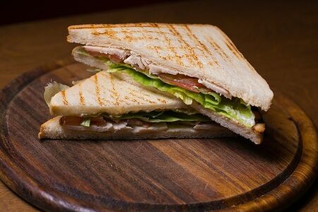 Сэндвич с карбонадом