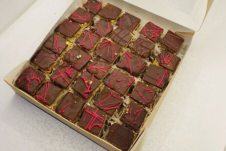 Набор кофейных мини-пирожных Опера