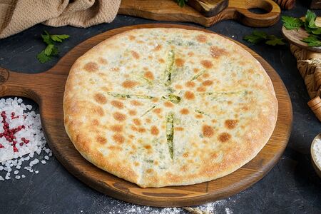 Открытый пирог со шпинатом