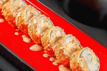 Темпура Эбби с королевской креветкой и авокадо