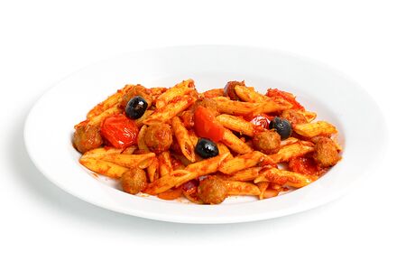 Пенне с фрикадельками