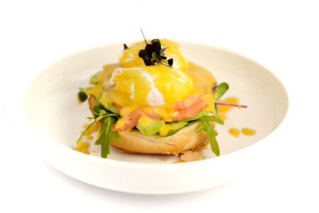 Яйца Бенедикт