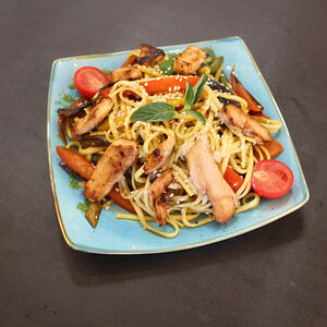 Ուդոն հավի մսով