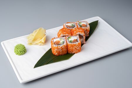 Калифорния с лососем