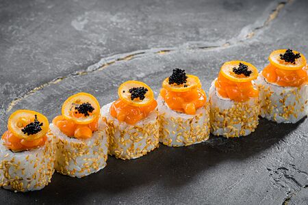 Ролл Лосось унаги в тропическом соусе