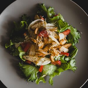 Цезарь с курицей