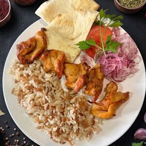 Шашлык куриный с гарниром