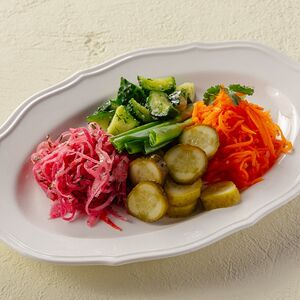 Ассорти домашних солений