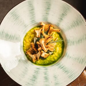 Ризотто с  треской, шафраном и обжаренными лисичками 