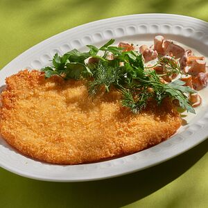 Куриный шницель с лисичками