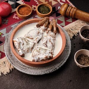 Цыпленок по-шкмерски в сливочном соусе