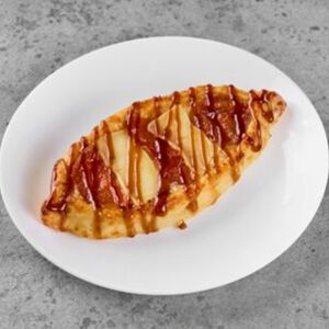 Творожный хачапури с сыром Бри, грушей и карамелью