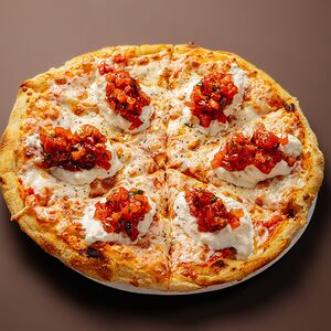 Римская пицца Страчателла с томатами (25 см)
