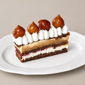Морковно-тыквенный торт с клюквенным конфи