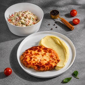 Оливье, мясо по-французски, картофельное пюре