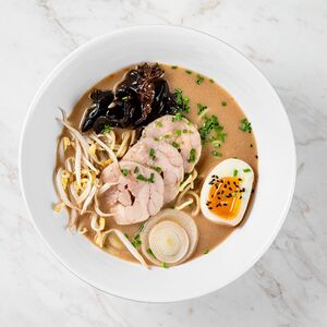 Рамен сырный с курицей 