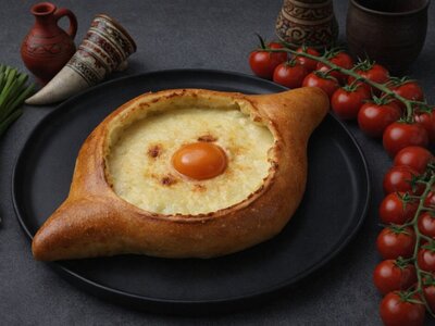 Хачапури по-аджарски