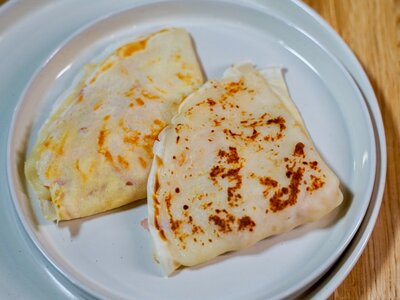 Блинчики с ветчиной и сыром