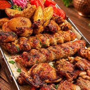 Ассорти шашлыков и овощей