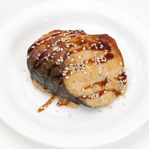 СКУМБРИЯ С СОУСОМ УНАГИ 