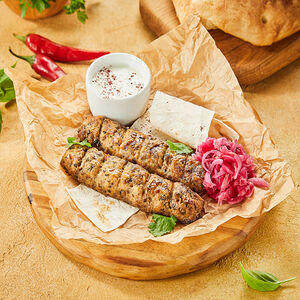 Люля-кебаб из курицы с грибами и луком
