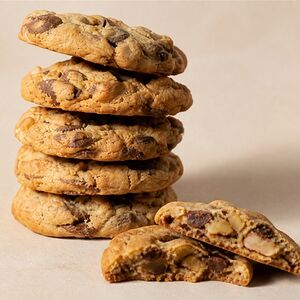 Печенье  с грецким орехом и шоколадом