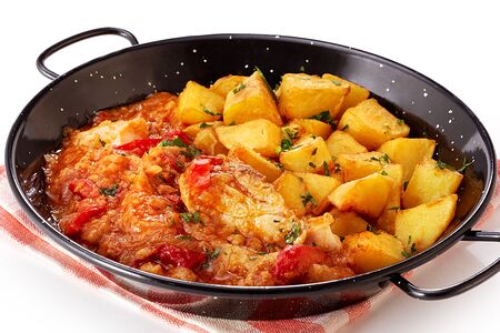 Курица в соусе чилиндрон с картофелем