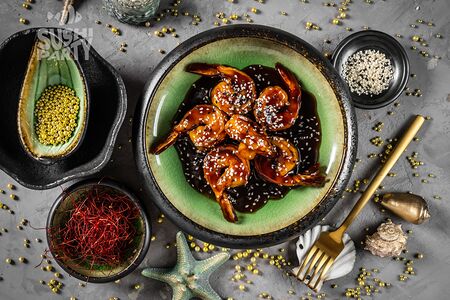 Тигровые креветки Wok c Соусом Том-Ям