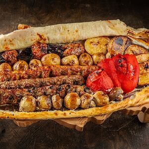 Ассорти люля-кебаб в хлебном коконе