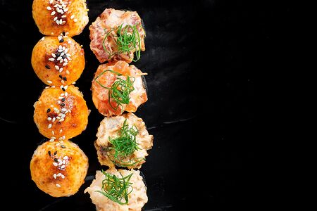Запеченные суши с креветкой