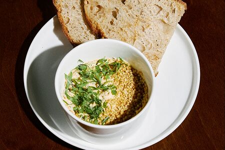 Рийет из лосося с попкорном из киноа