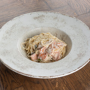 Паста с лососем в сливочном соусе