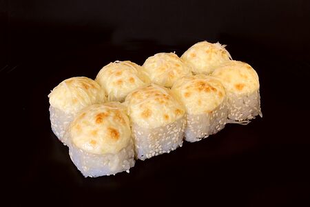 Цезарь запеченный ролл