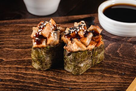 Гункан унаги