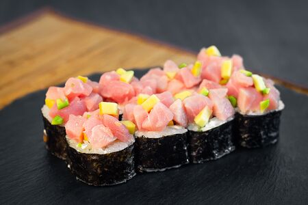 Тартар Тунец