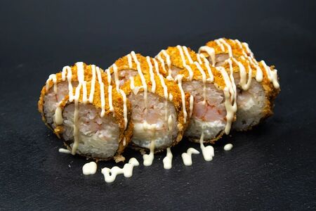 Жареный с креветкой