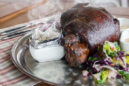 Вепрево колено