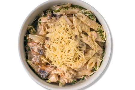 Пенне с курицей