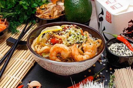 Фунчоза с морепродуктами