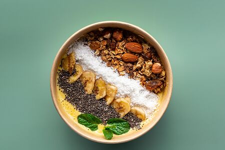 Смузи боул тропический