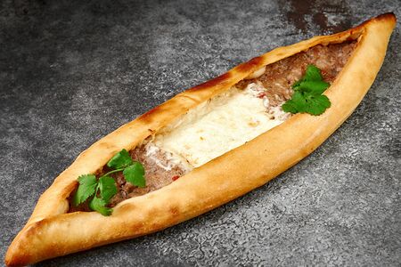 Пиде микс с говядиной и брынзой